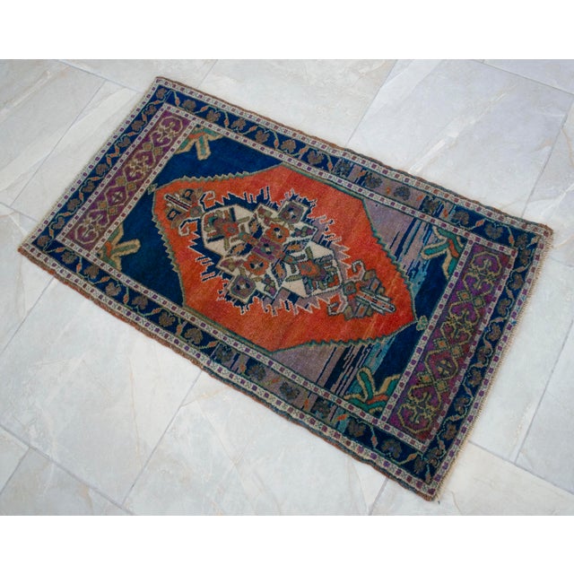 1970s Hand Knotted 1. Class Turkish Small Rug - 1'10" X 3'3" For Sale - Image 5 of 10
