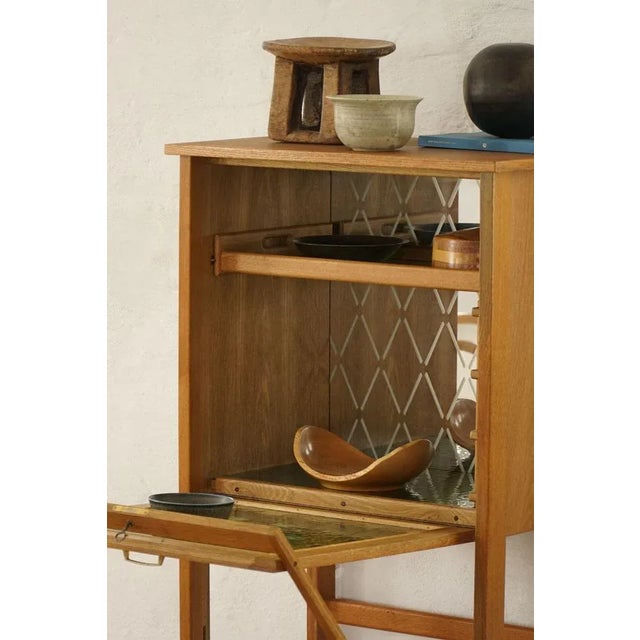 Mid-Century Modern Danish Bar Cabinet in Oak with Green Glass, 1960s For Sale - Image 17 of 18