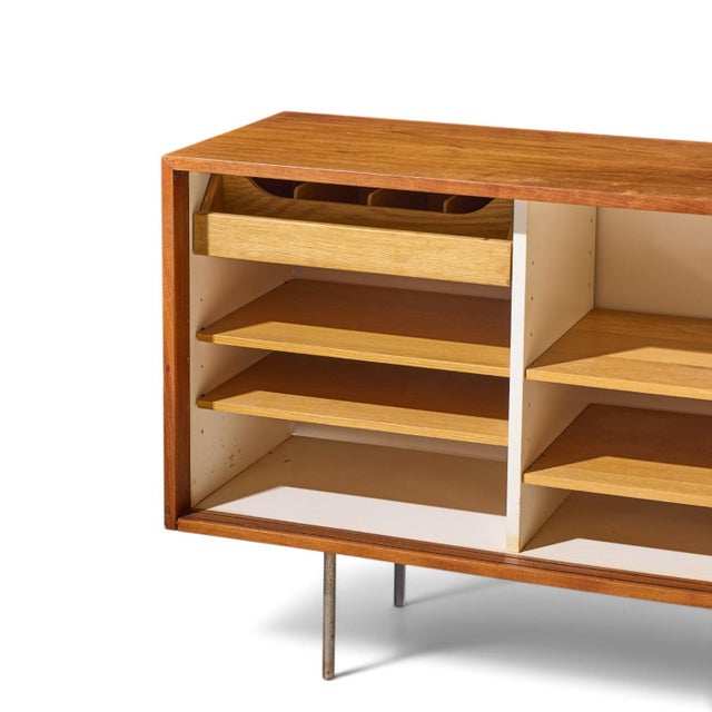 Brown Florence Knoll for Knoll Model 116 Mid Century Walnut and Cane Sliding Door Credenza For Sale - Image 8 of 10