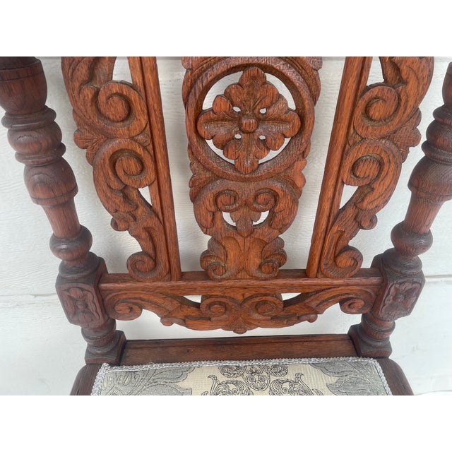 19th Century Neo-Renaissance Oak Chair For Sale - Image 17 of 18