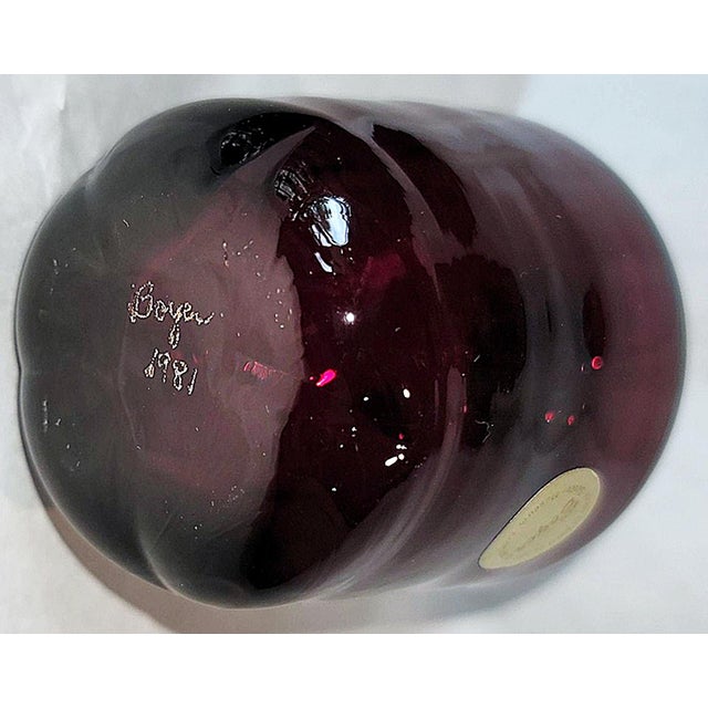 1980s 1980s Hand Blown Glass Apple Paper Weight Sculpture For Sale - Image 5 of 5