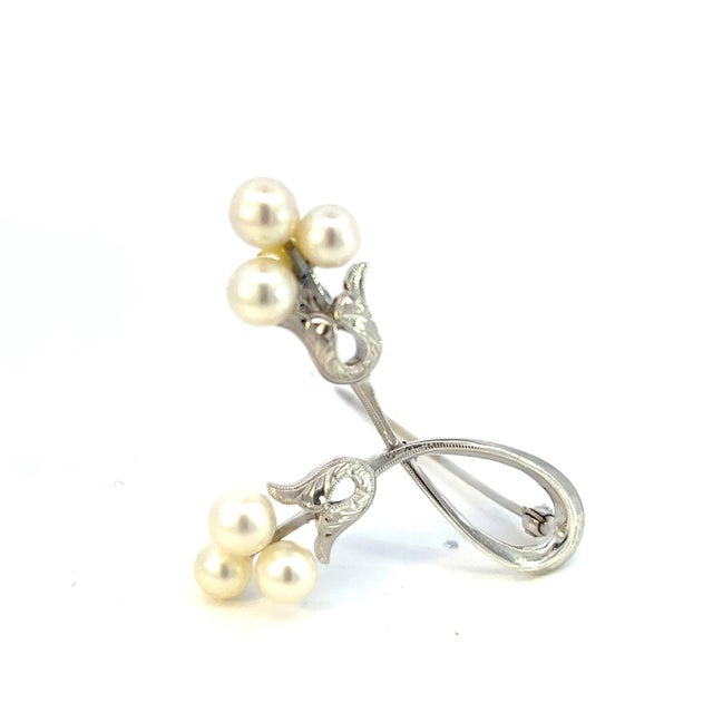 Contemporary 1990s Mikimoto Estate Akoya Pearl Brooch Pin For Sale - Image 3 of 7
