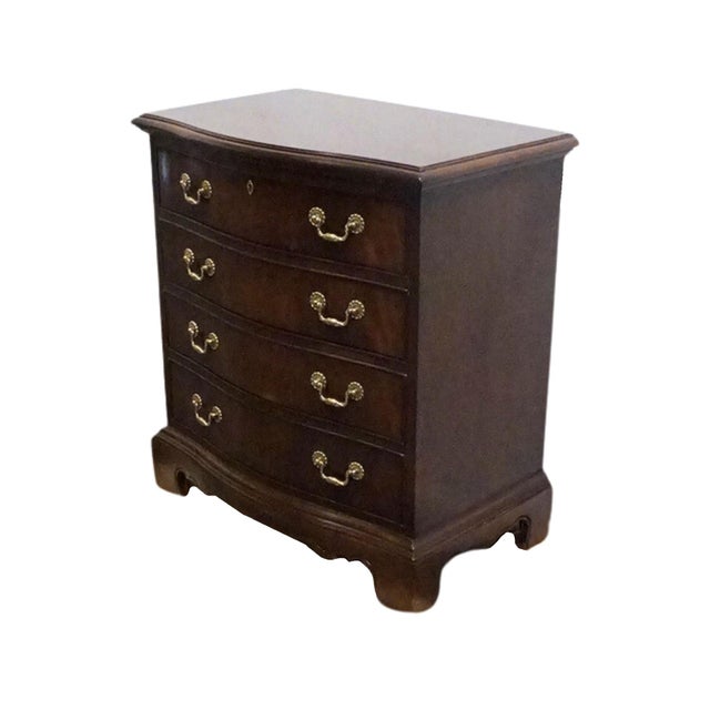 DREXEL HERITAGE Heirlooms Collection Traditional Style Banded Mahogany 28" Chairside Chest / Nightstand 070-620-6 30" High...
