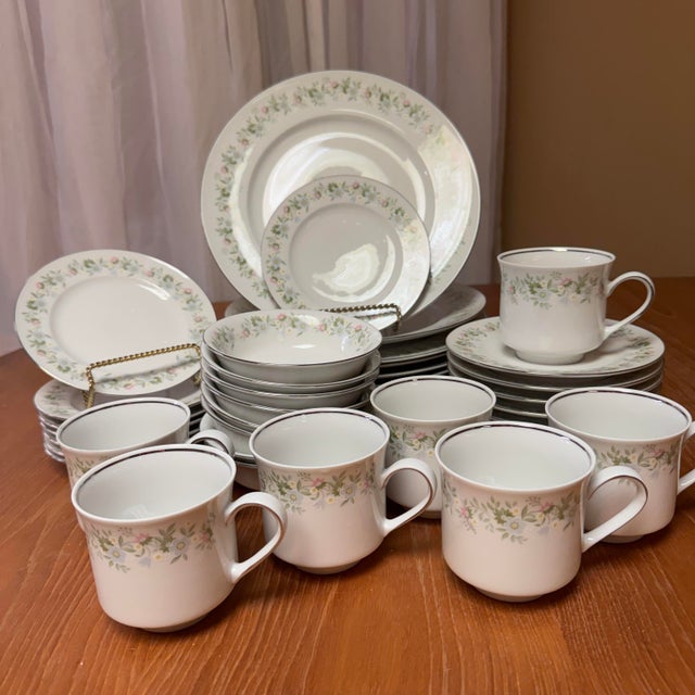 Shabby Chic Vintage "Forever Spring" by Johann Haviland Bavaria - 39pcs For Sale - Image 3 of 7