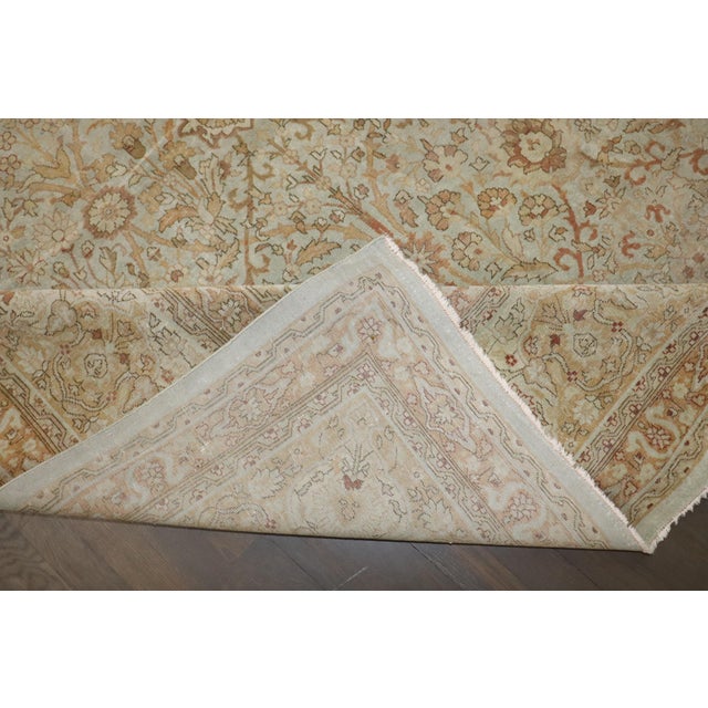 an early 20th Century Room size Fine quality Turkish Sivas Rug. Minor Age related wear throughout Details rug no. j4358...