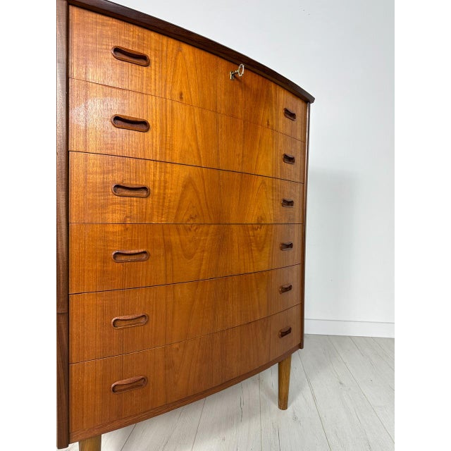 Vintage Danish Bow-Front Teak Chest of Drawers, 1960s For Sale - Image 4 of 10