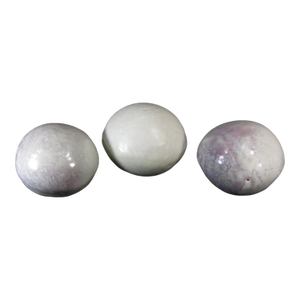 Modernist Mid-Century Sculpture of Glazed Porcelain Moon Balls in the Manner of Toshiko Takaezu, American, 1922-2011 - Set of 3