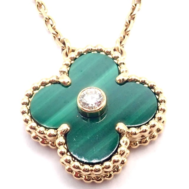 Metal Van Cleef & Arpels Diamond Vintage Alhambra Malachite Holiday 2013 Necklace For Sale - Image 7 of 11