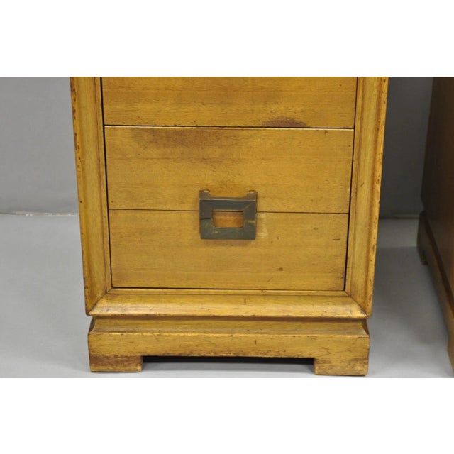 Mid Century Modern Mahogany James Mont Style Nightstands by Red Lion - A Pair For Sale In Philadelphia - Image 6 of 12