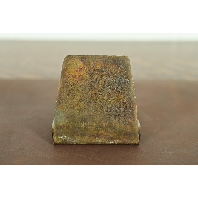 Roycroft Arts & Crafts Hammered Brass Over Copper Bookend, Circa 1920s For Sale - Image 9 of 13