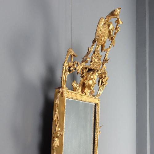 Neoclassical Style Mirror in Carved Gilded Wood For Sale - Image 9 of 12