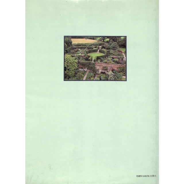 LLEWELLYN, Roddy [208] pp. Rizzoli 1989 12 1/4" x 9 1/8"