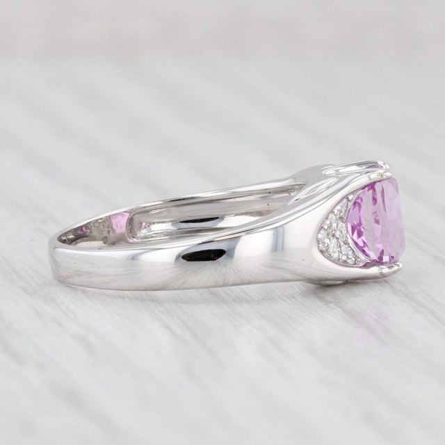 Modern 1.69ctw Oval Pink Kunzite Diamond Ring 14k White Gold Size 7.25 For Sale - Image 3 of 8
