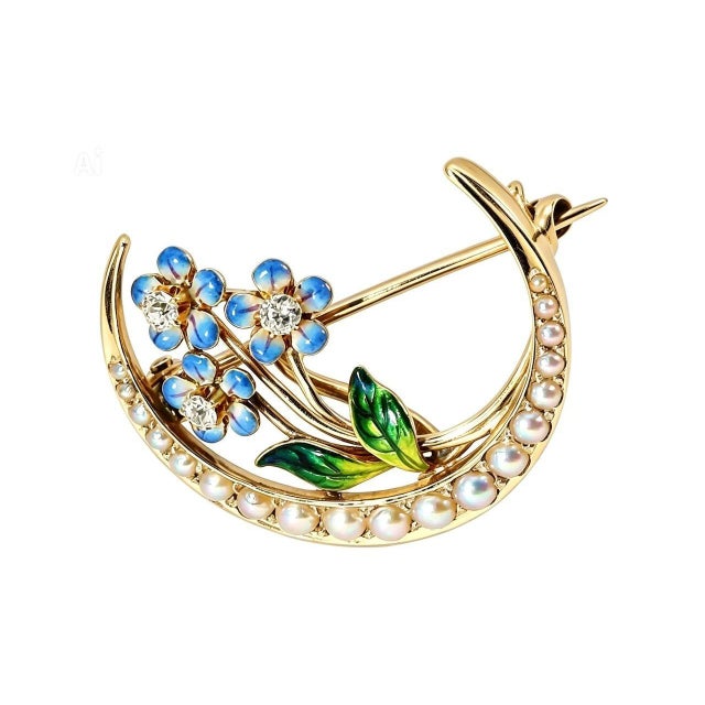 Mid 20th Century 14k Yellow Gold Moon Seed Pearl Enamel Diamond Victorian Estate Brooch Pin For Sale - Image 4 of 4
