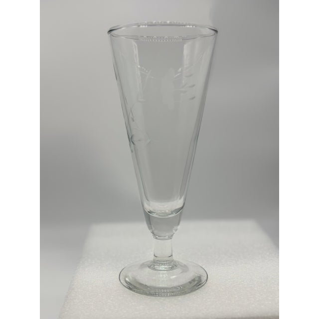 Beautiful vintage pilsner/champagne flutes from Princess House feature the lovely Heritage pattern. These glasses will...