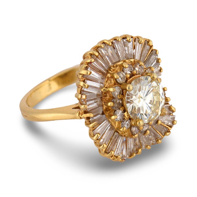 Vintage Round Brilliant Cut Diamond Ballerina 14k Yellow Gold Cluster Ring, Size 5.5 For Sale - Image 4 of 6