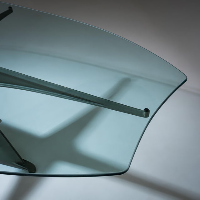 Gray Model Alada Dining Table in Aluminum and Glass by Oscar Tusquets for Casas, Spain, 1980s For Sale - Image 8 of 10