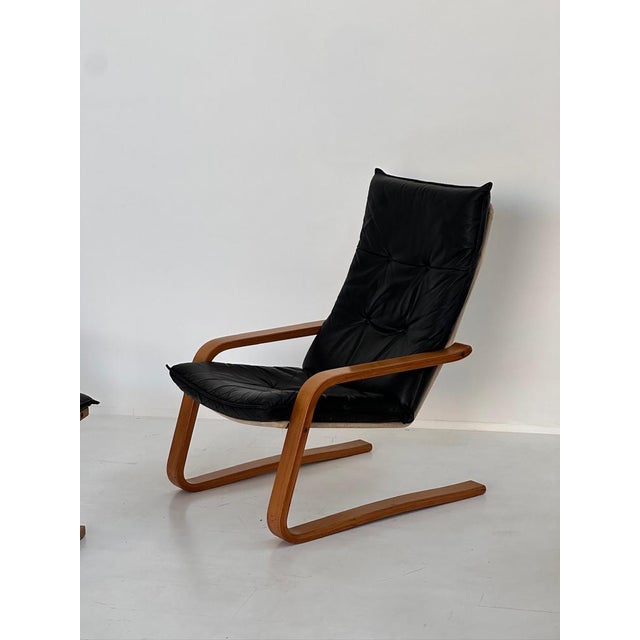 Black Vintage Leather Armchairs and Pouf, 1970s, Set of 3 For Sale - Image 8 of 18