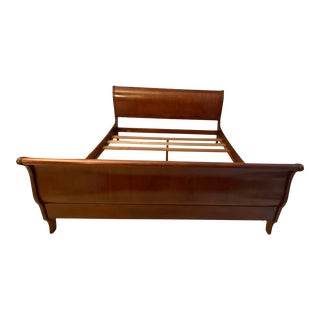 Ethan Allen Georgian Court King Sleigh Bed - Collectible From 1990 For Sale