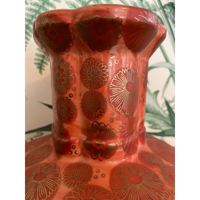1960s 1960’s Salmon and Gold Chrysanthemum Chinoiserie Vase by Norleans For Sale - Image 5 of 8
