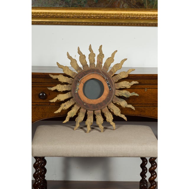 Mid-Century Modern French Giltwood Sunburst Mirror with Wavy Sunrays from the Mid-20th Century For Sale - Image 3 of 11