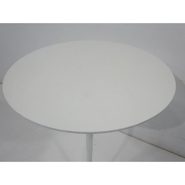 Mid-Century Modern Early Eero Saarinen Tulip Side Table for Knoll For Sale - Image 3 of 10