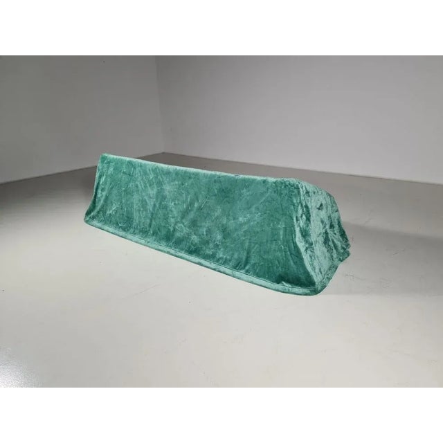 1970s Mantilla Sofa by Kazuhide Takahama for Simon Gavina, 1970s For Sale - Image 5 of 9