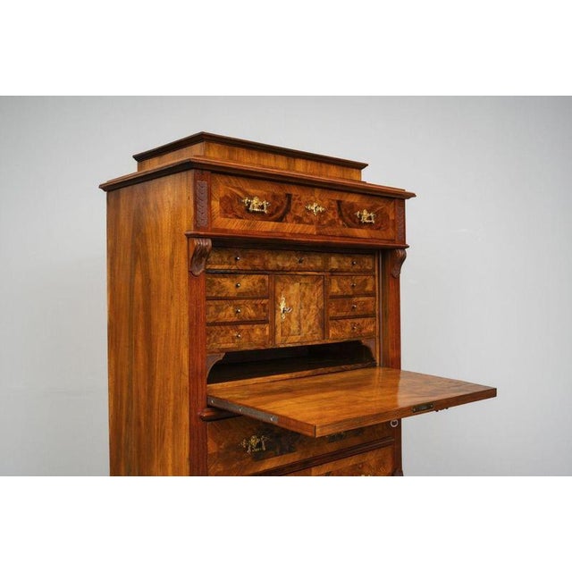 19th Century Gründerzeit Secretary Desk in Walnut For Sale - Image 4 of 18