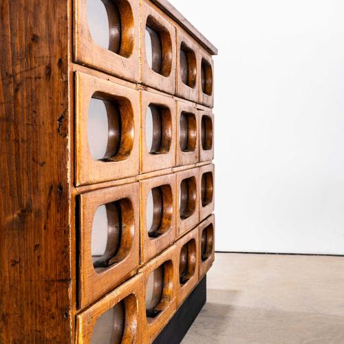 Small Oak Apothecary with 16 Drawers, 1930s For Sale - Image 9 of 10