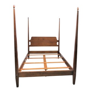 Ethan Allen “New Country” Queen Size Poster Bed For Sale