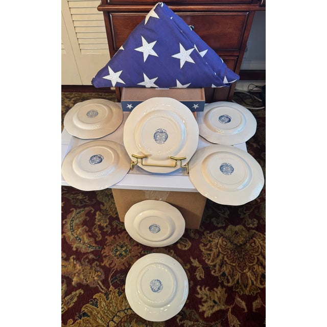 1970s Liberty Blue “Independence Hall” Ironstone Plates | English Transferware Americana Wall Collection - Set of 7 For Sale - Image 12 of 14