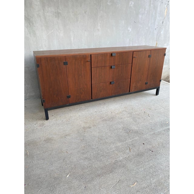 Mid-Century Modern 1960s Milo Baughman Mid Century Nine Drawer Walnut Sideboard For Sale - Image 3 of 10