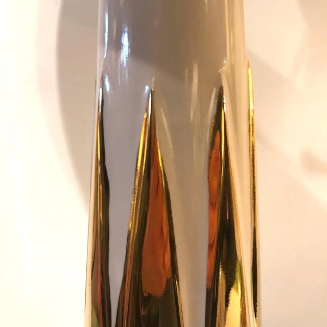 Mid-Century Modern Glazed Ceramic Mid Century Gold Diamond Lamps - A Pair For Sale - Image 3 of 9