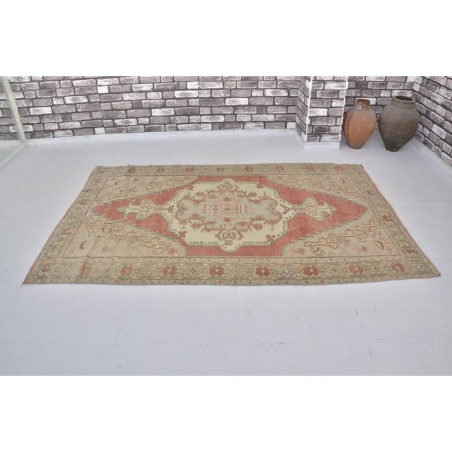 Turkish 1950s Authentic Handwoven Oushak Rug For Sale - Image 3 of 10