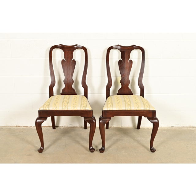 Queen Anne Henkel Harris Queen Anne Solid Mahogany Side Chairs or Dining Chairs, Pair For Sale - Image 3 of 15
