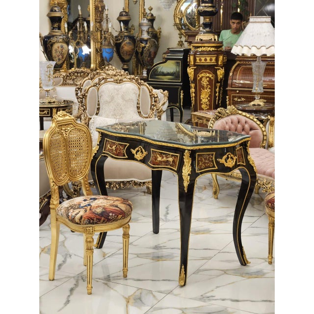 French Palace Collection Writing Desk – Hand-Inlaid Marquetry, Glass Top & Louis XV Elegance For Sale - Image 3 of 4