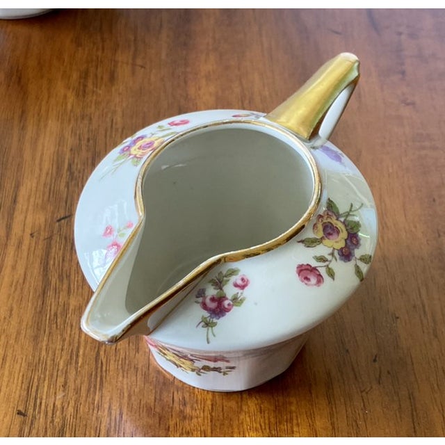 Unique and charming Haviland/Limoges sugar and creamer set originally sold by Macy’s. This set features a very traditional...