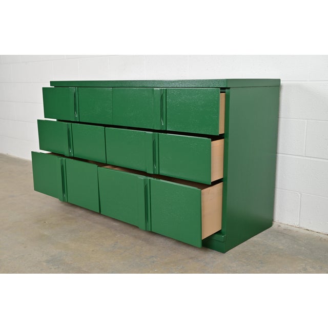 Donald Deskey Style Art Deco Green Lacquered Six-Drawer Double Dresser, Newly Refinished For Sale In South Bend - Image 6 of 14