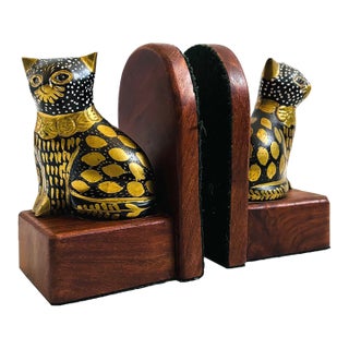 Vintage Brass and Wood Cat Bookends - Set of 2 For Sale
