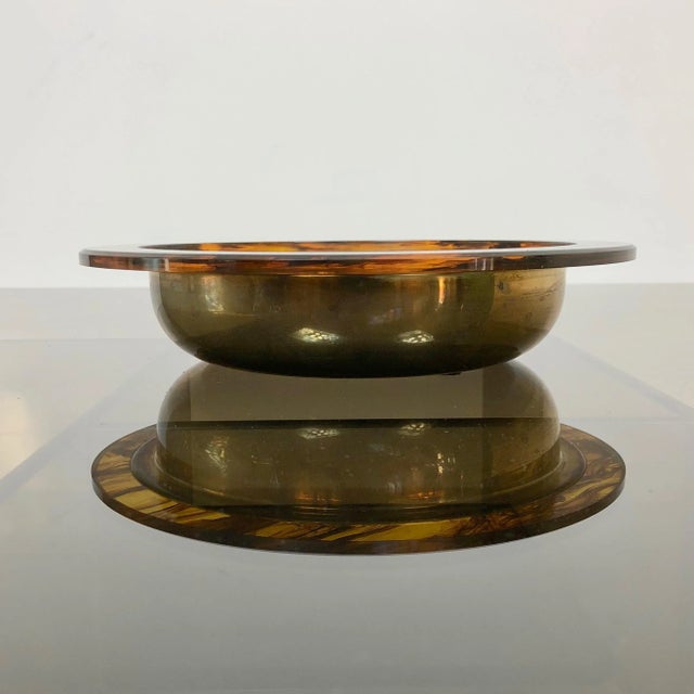 Gold Tortoiseshell Acrylic & Brass Centerpiece Plate, 1960 For Sale - Image 8 of 9