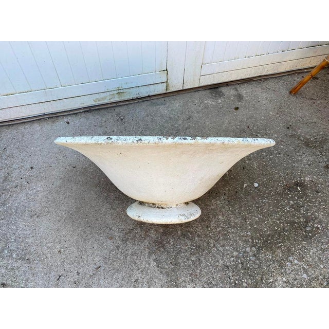 White Vintage Planter in Reconstituted Stone and Concrete, 1950s For Sale - Image 8 of 10
