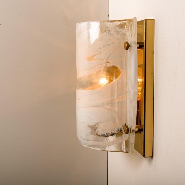 Murano Glass & Brass Sconce attributed to J. T. Kalmar for Kalmar, Austria, 1960s For Sale - Image 3 of 16