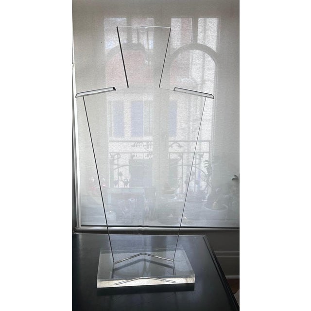Bust in Acrylic Glass, 1980s For Sale - Image 16 of 16