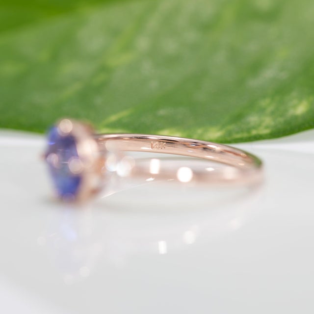 Aaa Tanzanite Ring With Earth-Mined Diamond Accents: Solid 14k Gold, 7x5mm, Size 6.75 For Sale - Image 9 of 9