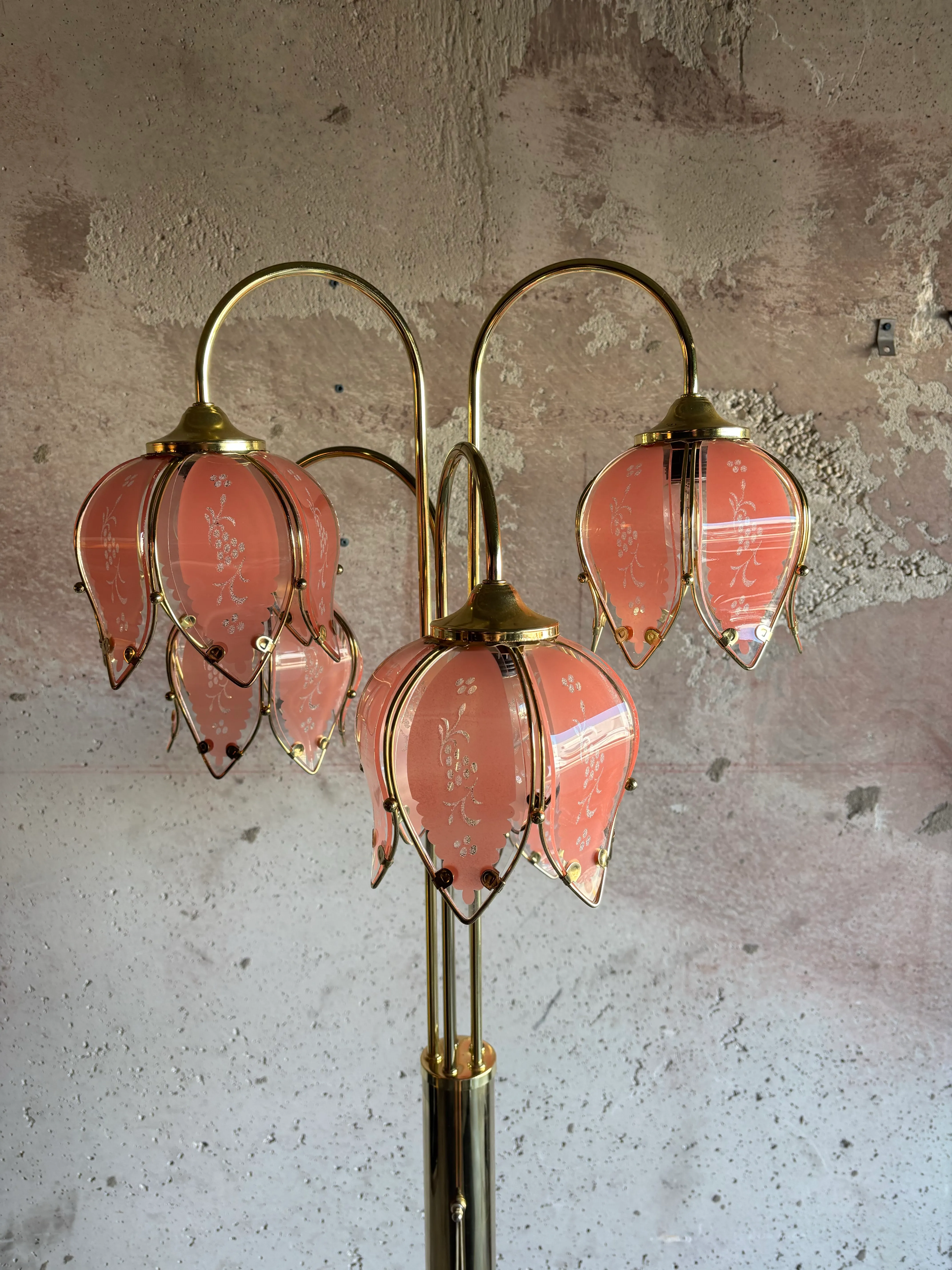 1970s Hollywood Regency Brass Waterfall Flower Floor Lamp | Chairish