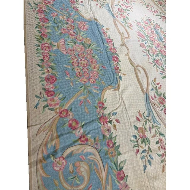 Transitional 1920s Ivory Floral Medalion Antique European Flatweave Wool Chain Stitch Rug For Sale - Image 3 of 11
