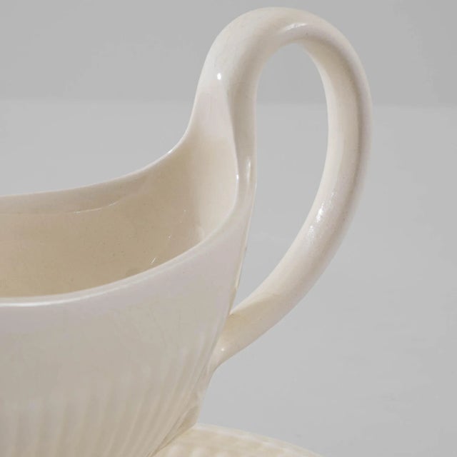 White 1900s Belgian Porcelain Sauceboat For Sale - Image 8 of 8