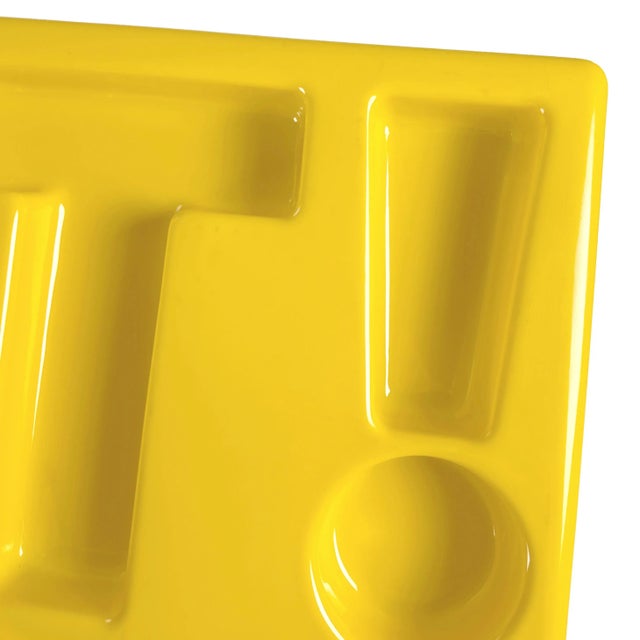Vintage 1970s Arthur Umanoff "Chatter Platter" Eat! Snack Tray for Custom Merchandise Corp Yellow Plastic Typography Serving Dish For Sale In Philadelphia - Image 6 of 8