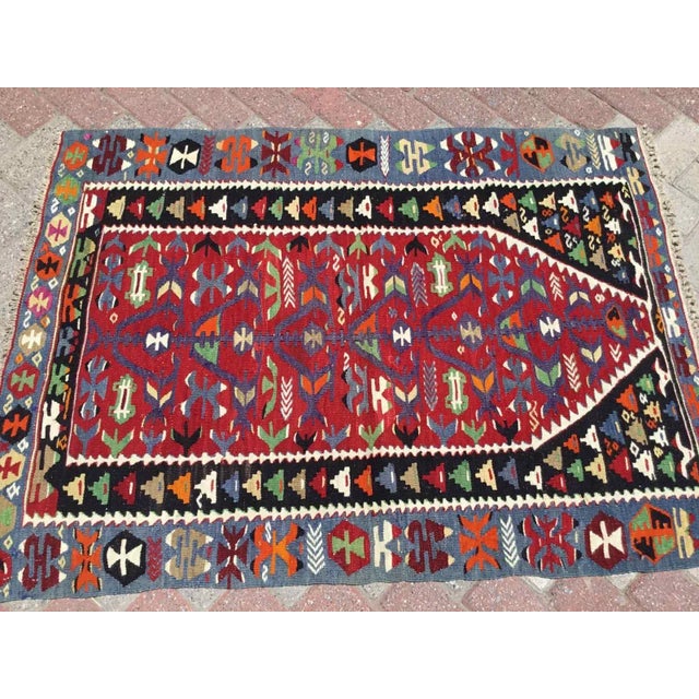Mid-Century Modern Vintage Turkish Kilim Rug, 38" X 53" For Sale - Image 3 of 9