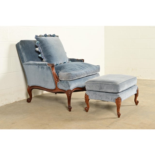 Baker Furniture Style French Provincial Louis XV Carved Walnut Velvet Upholstered Lounge Chair and Ottoman | Circa 1960s For Sale In South Bend - Image 6 of 16